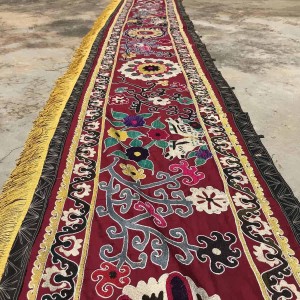 crochet silk runner